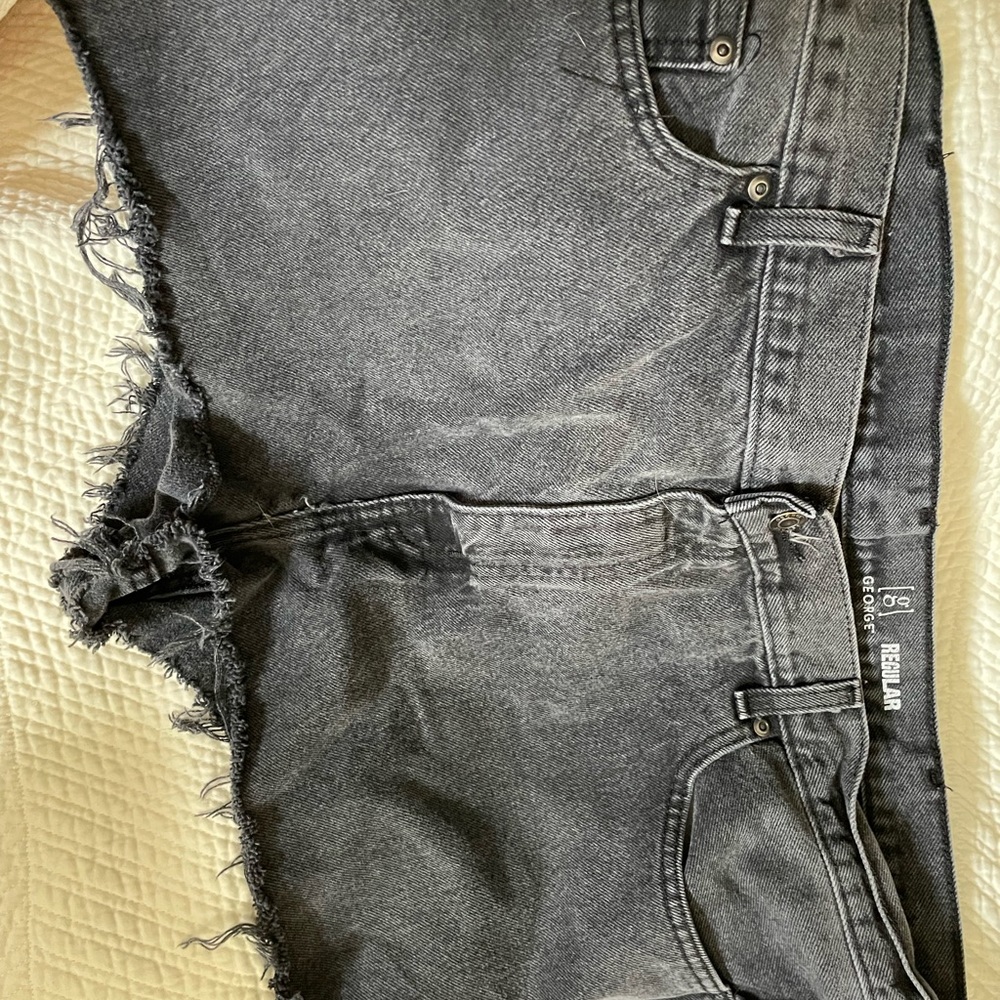 Cut off shorts!